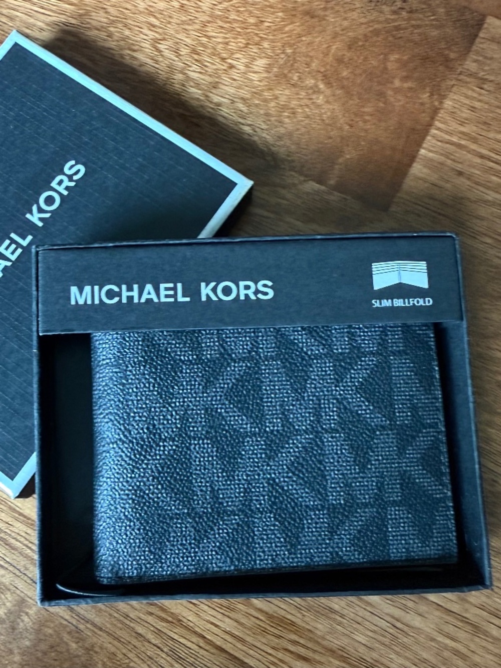 Michael Kors Jet Set slim billfold wallet
